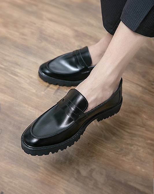 ♂Plain Monotone Loafers