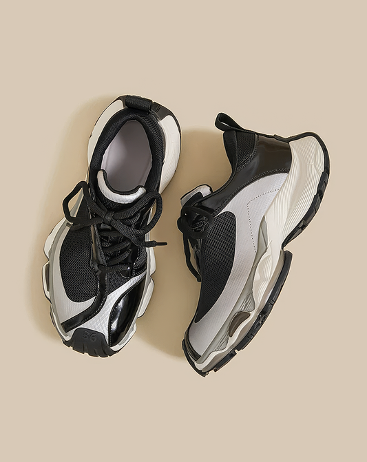 ♀Silver Metallic Mesh Sneakers