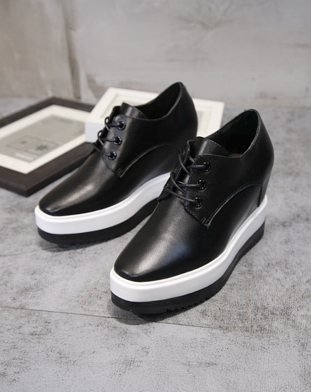 ♀本革/Smooth Laceup Shoes