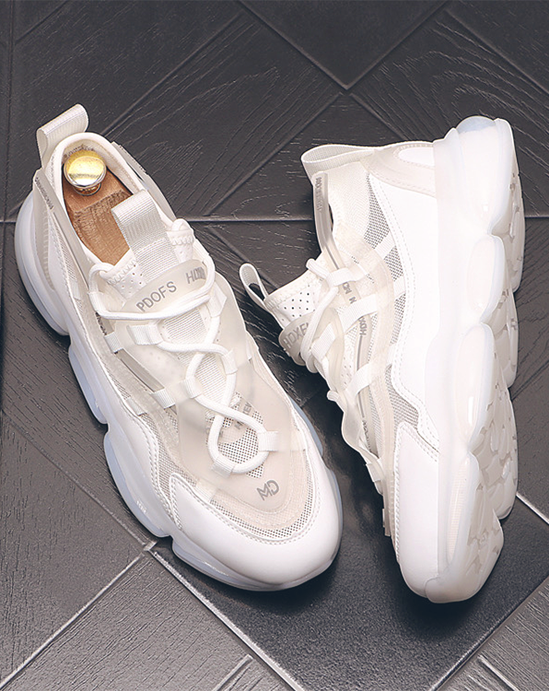 ♂♀Air Volume Sole White Sneakers