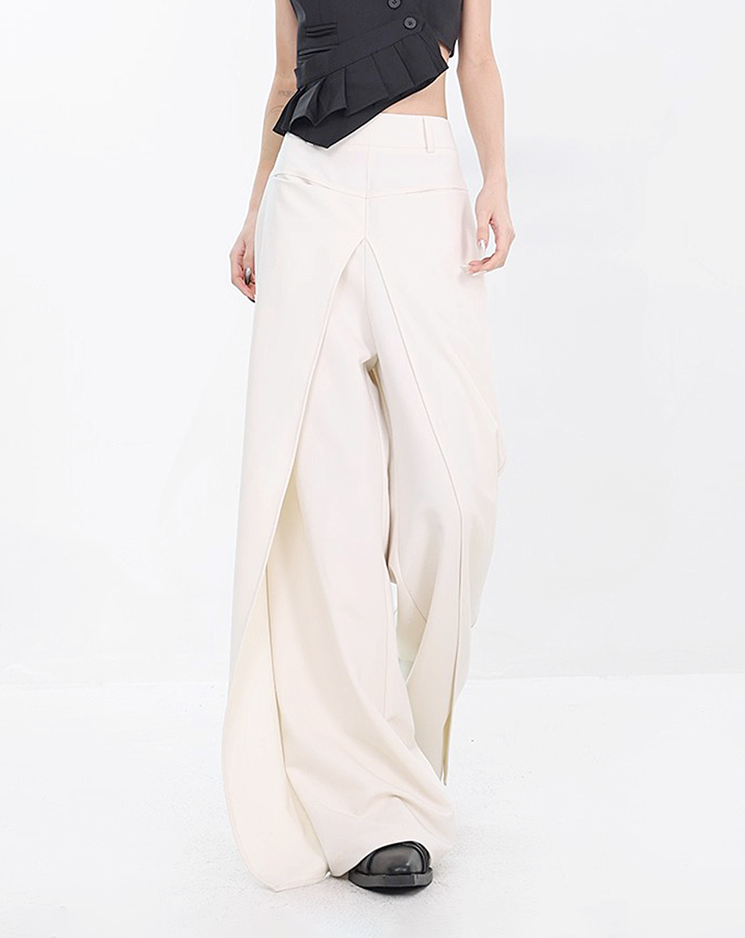 ♀V-Cut Draped Pants
