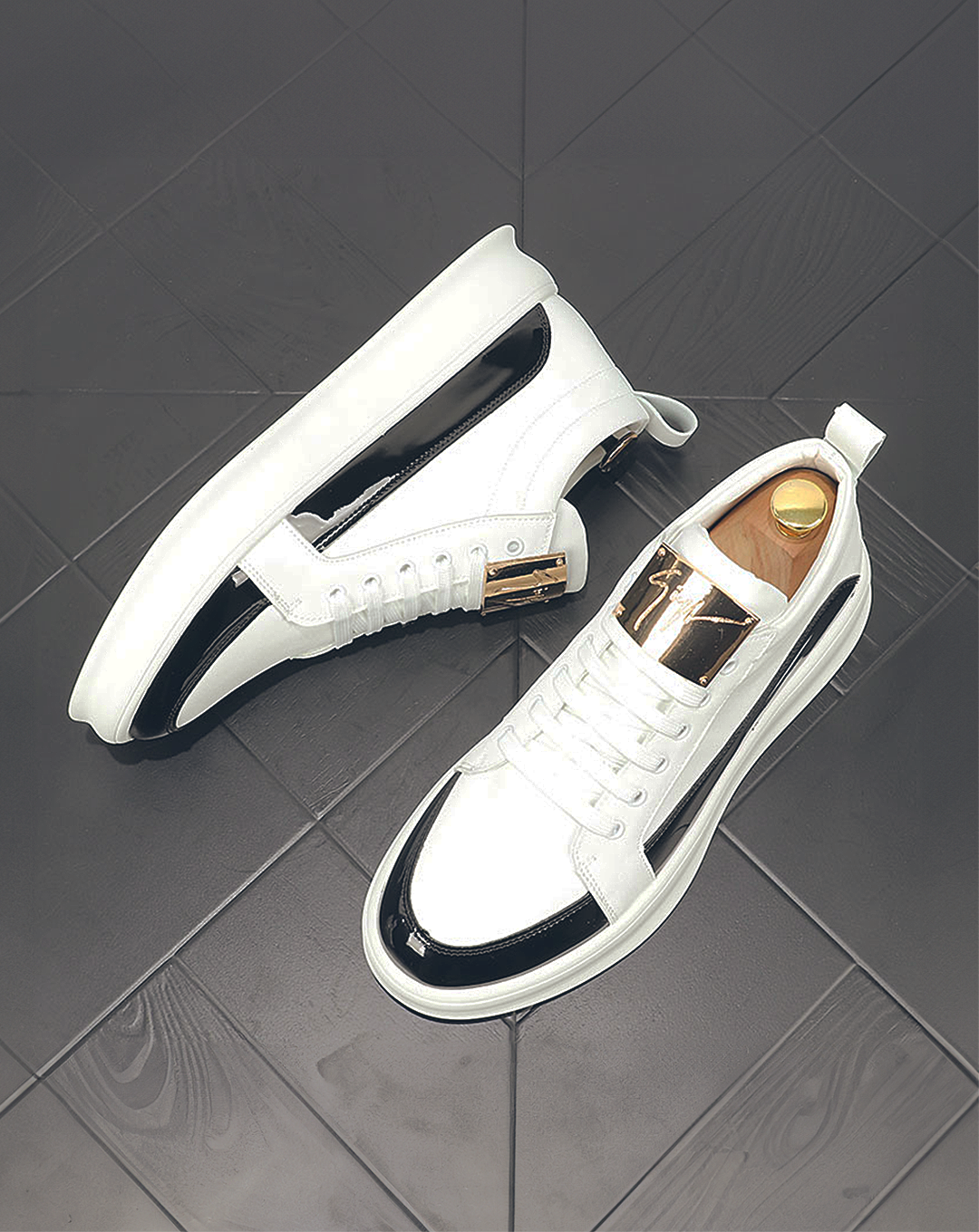 ♂♀Metallic Color Plate Sneakers