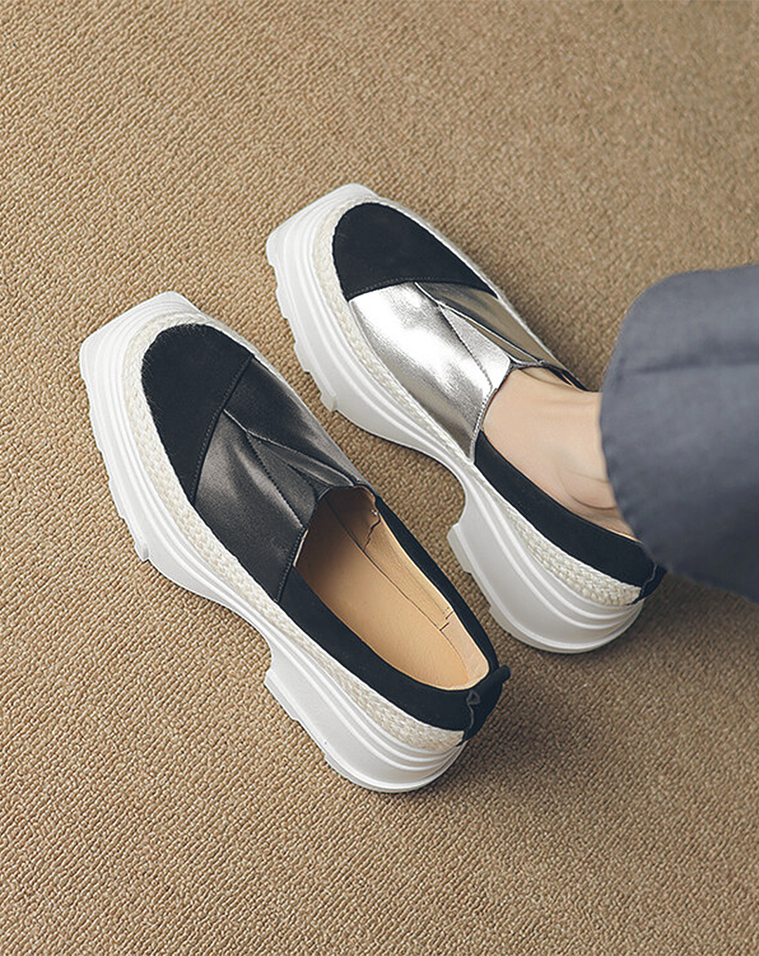 ♀Leather and Jute Platform Slip-on Shoes