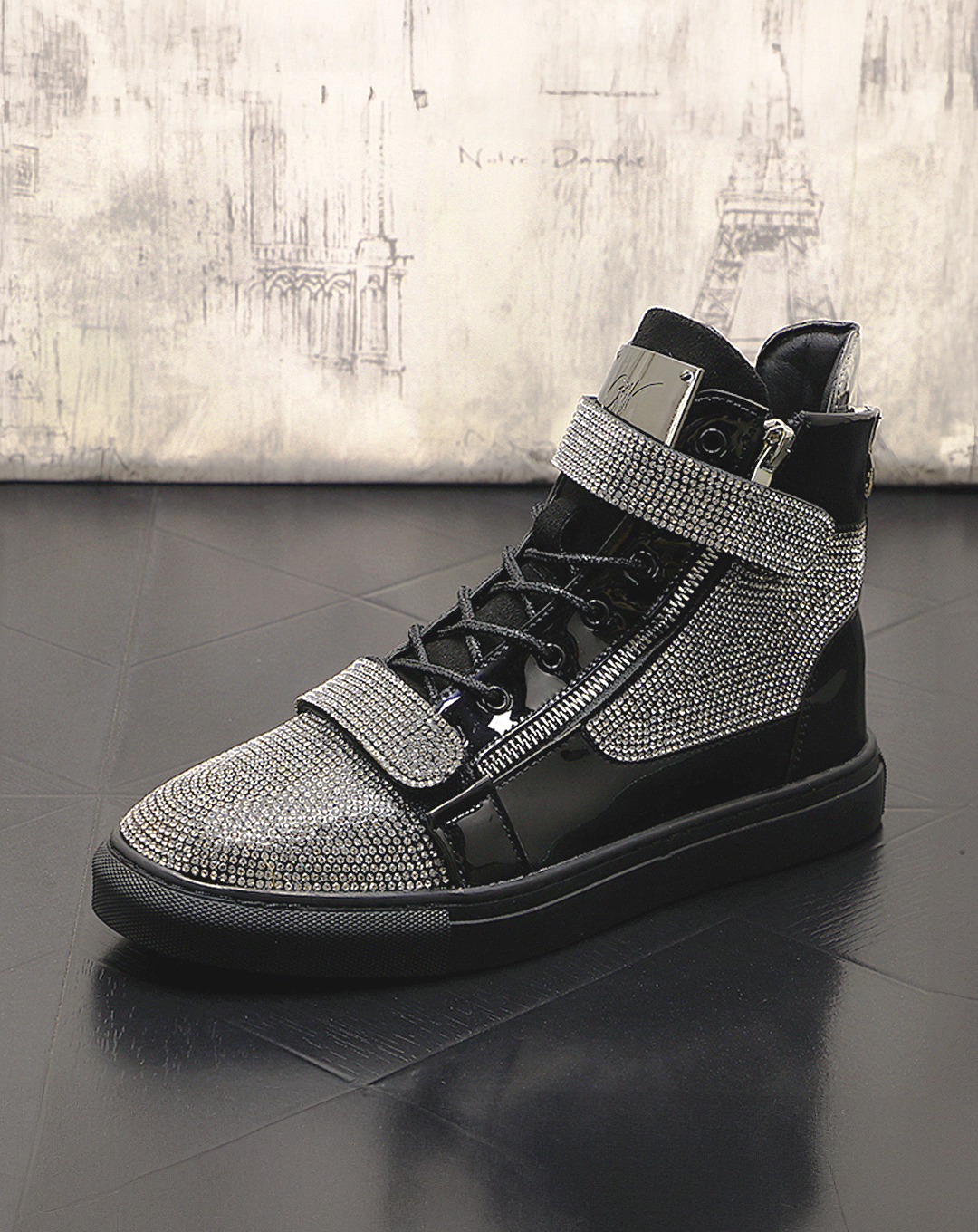♂♀Spark Luxe Sneaker