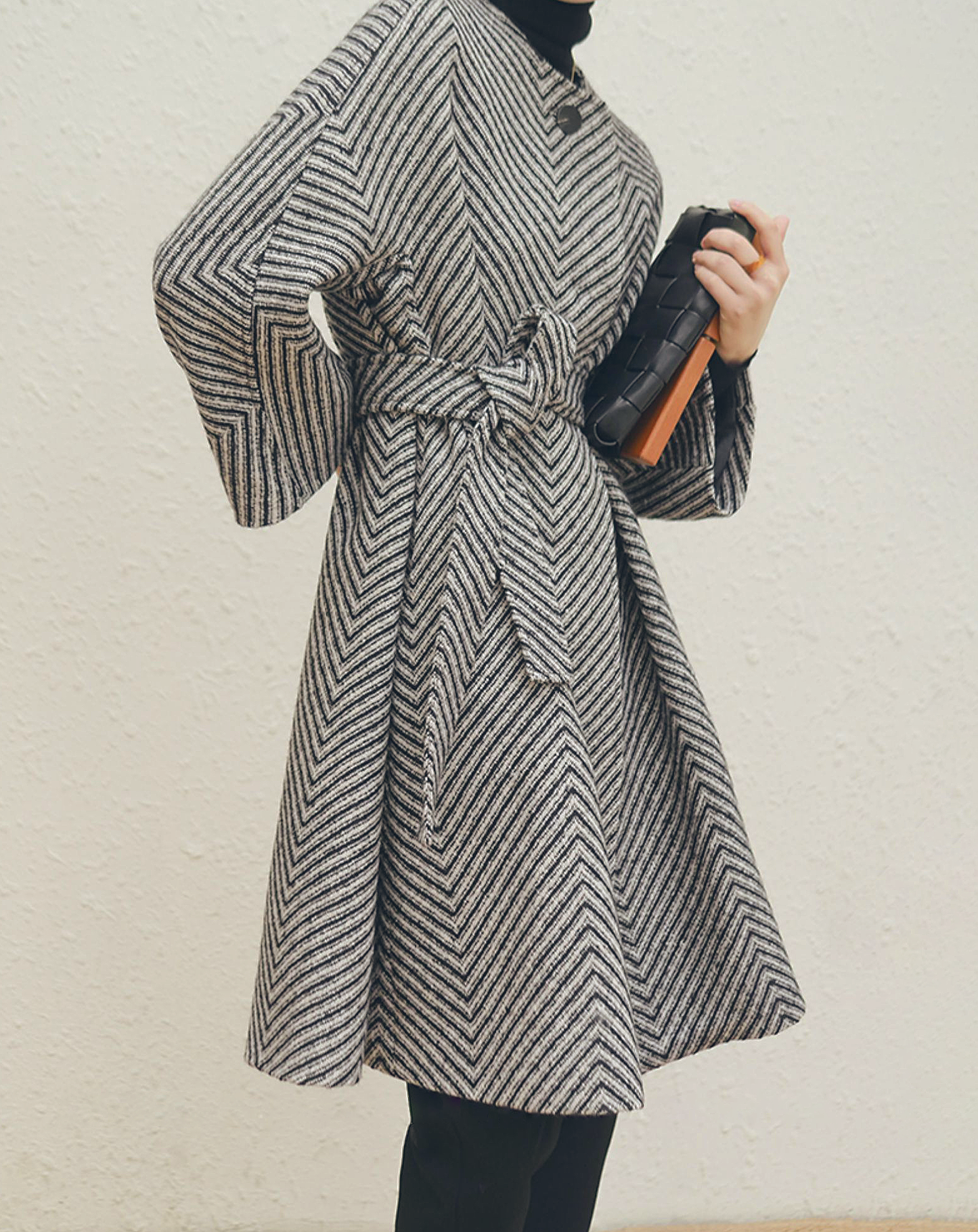 ♀Collarless Herringbone Coat
