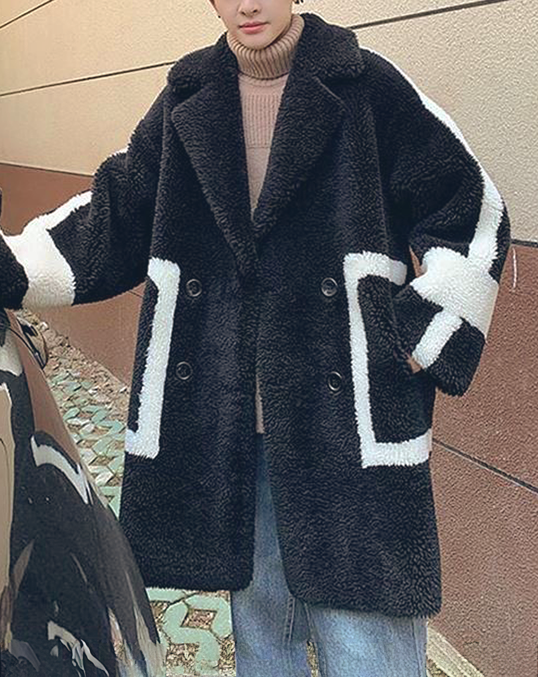 ♂Monochrome Boa Coat