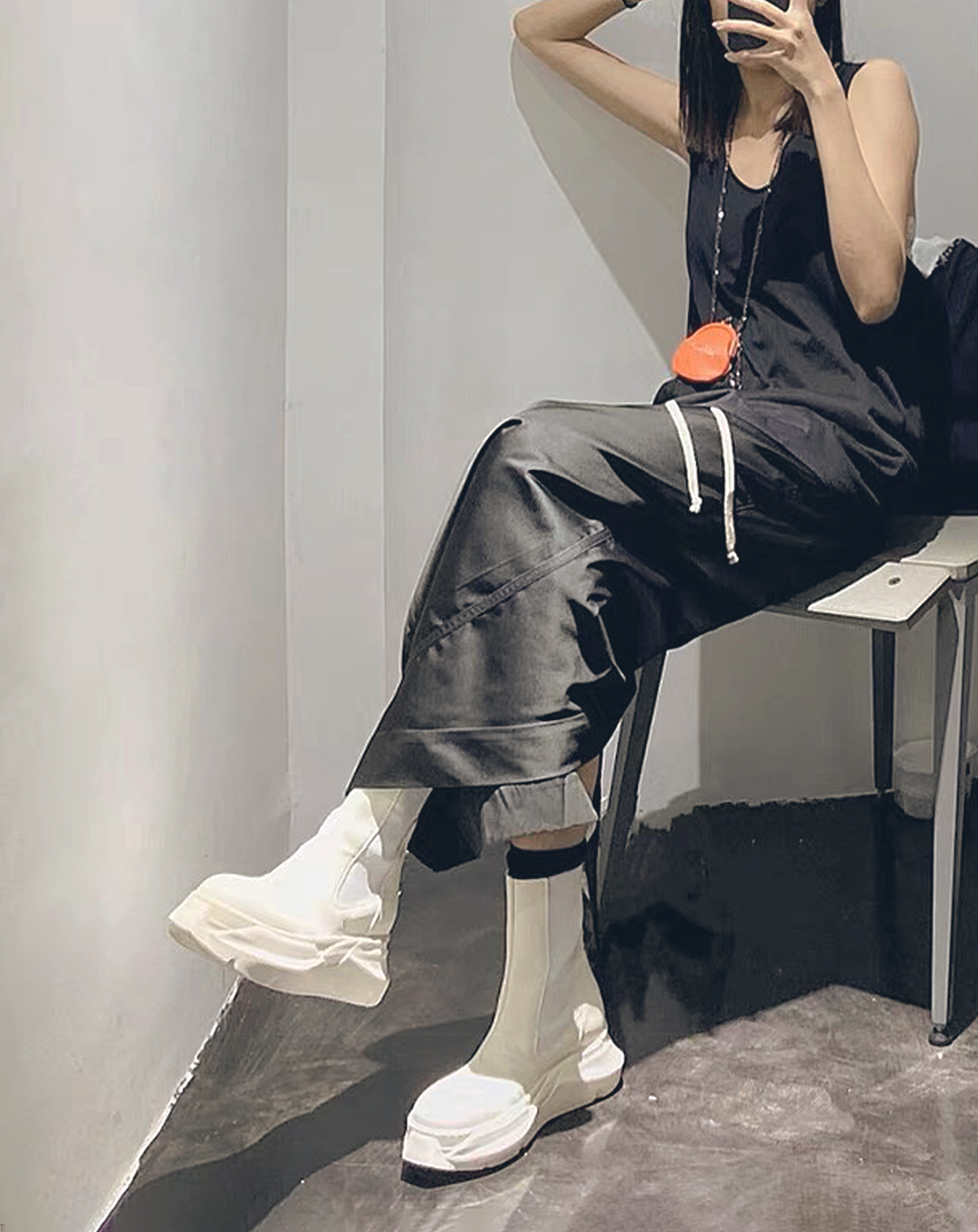 ♀Angular Sole Chelsea Boots