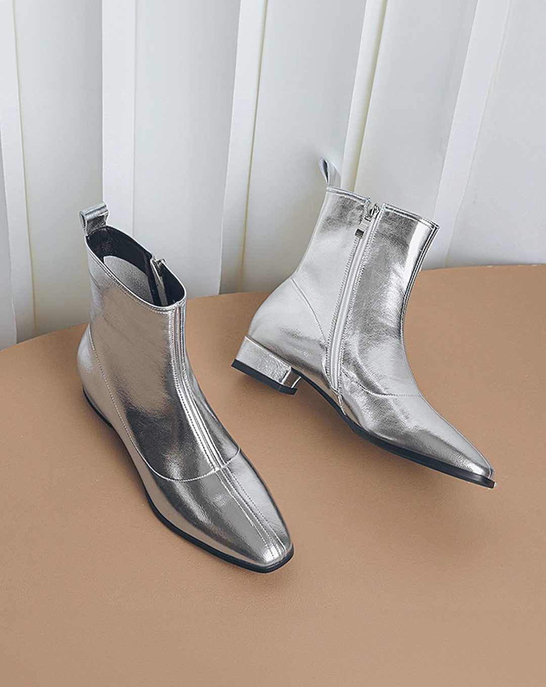 ♀本革/Silver Low Heel Short Boots