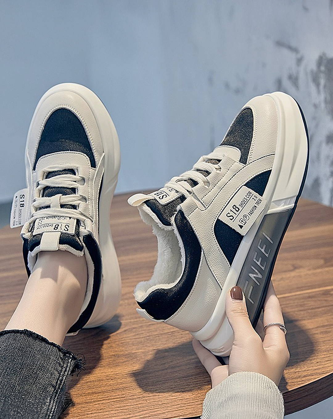 ♀本革/Double Tone Street Sneaker