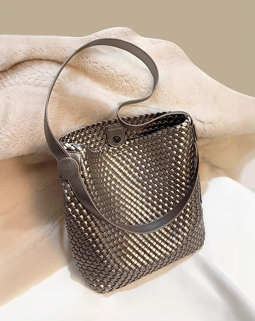 ♀Braided Leather Tote Bag