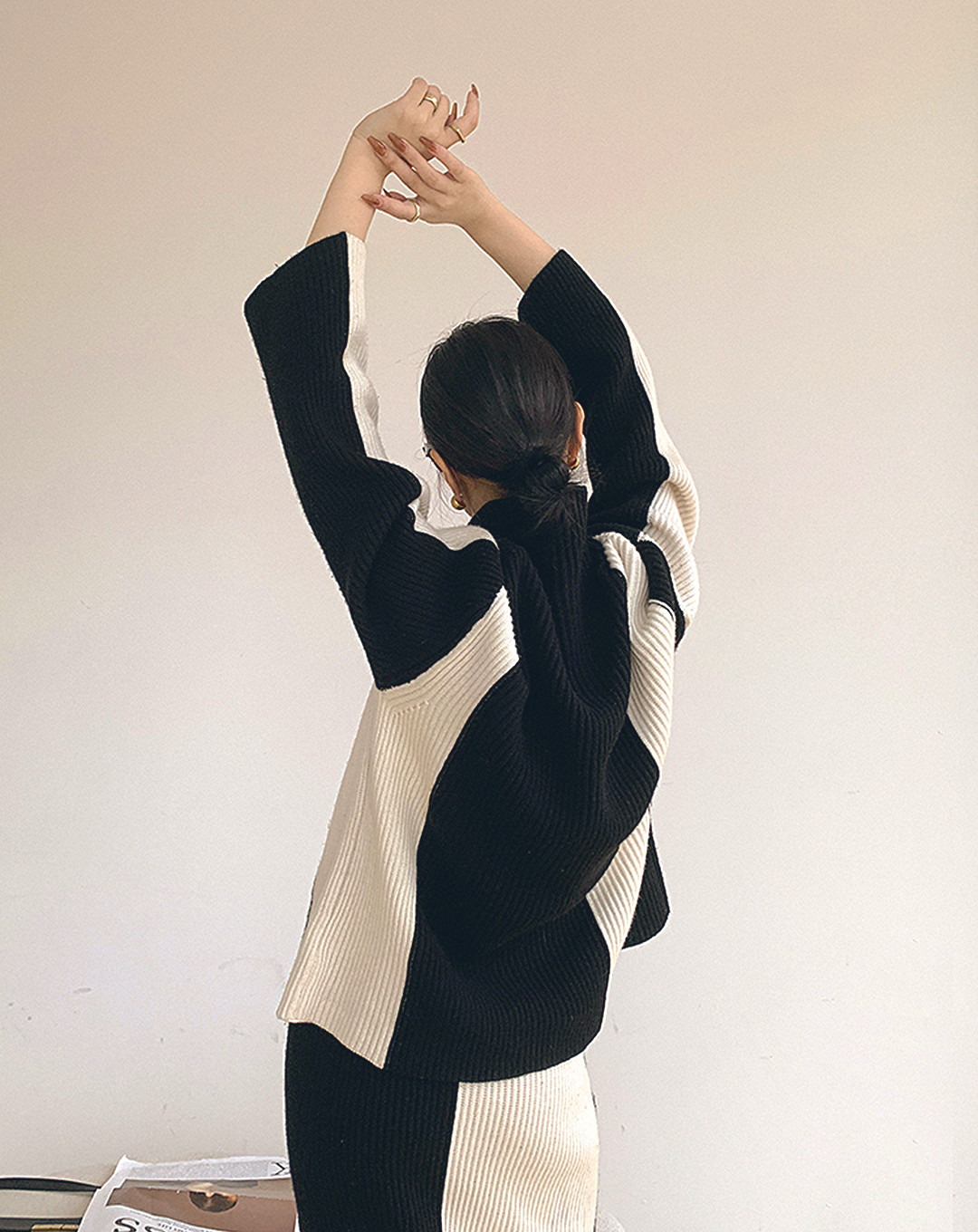 ♀Bicolor High Neck Knit & Skirt