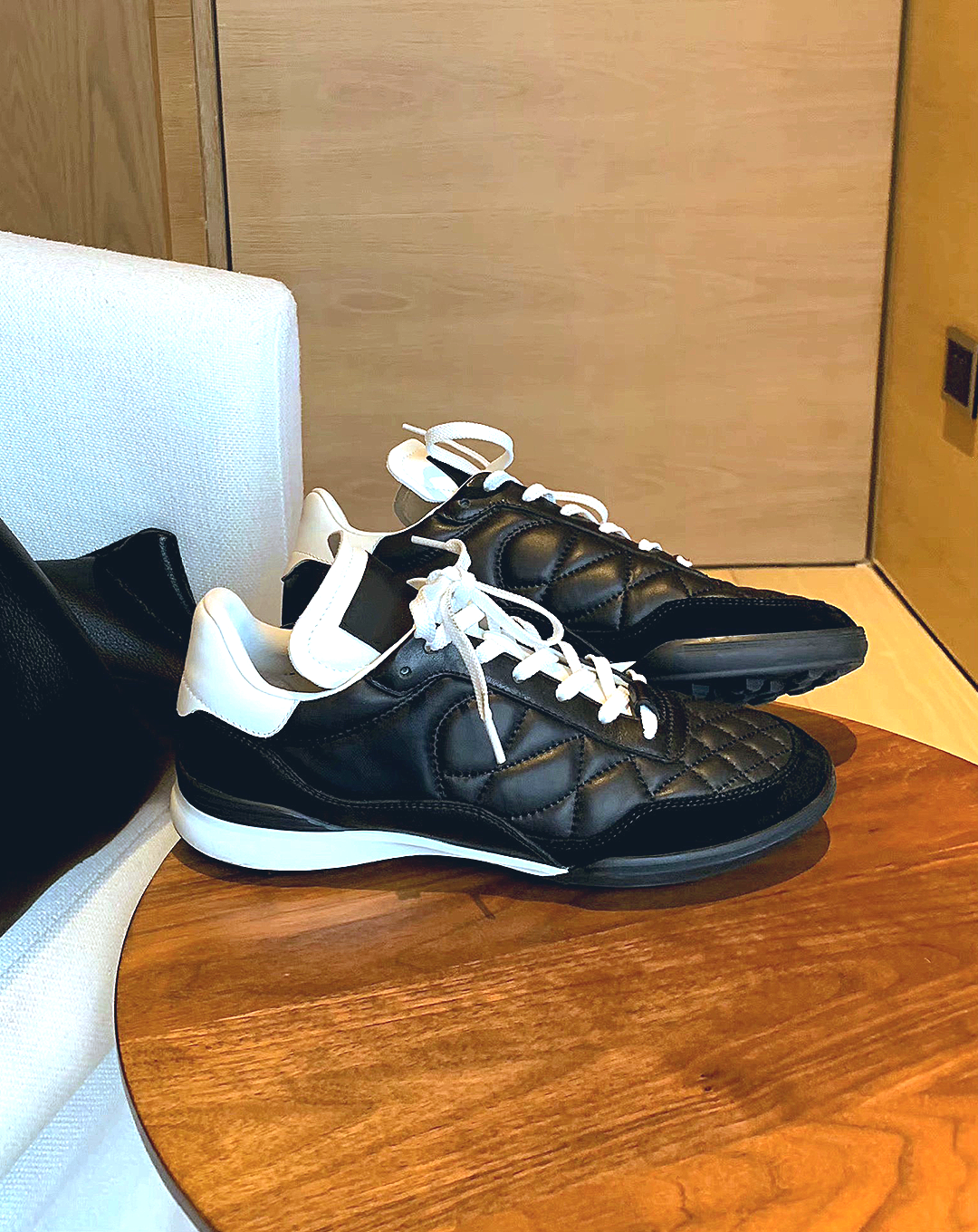 ♀本革/Quilted Leather Sneakers