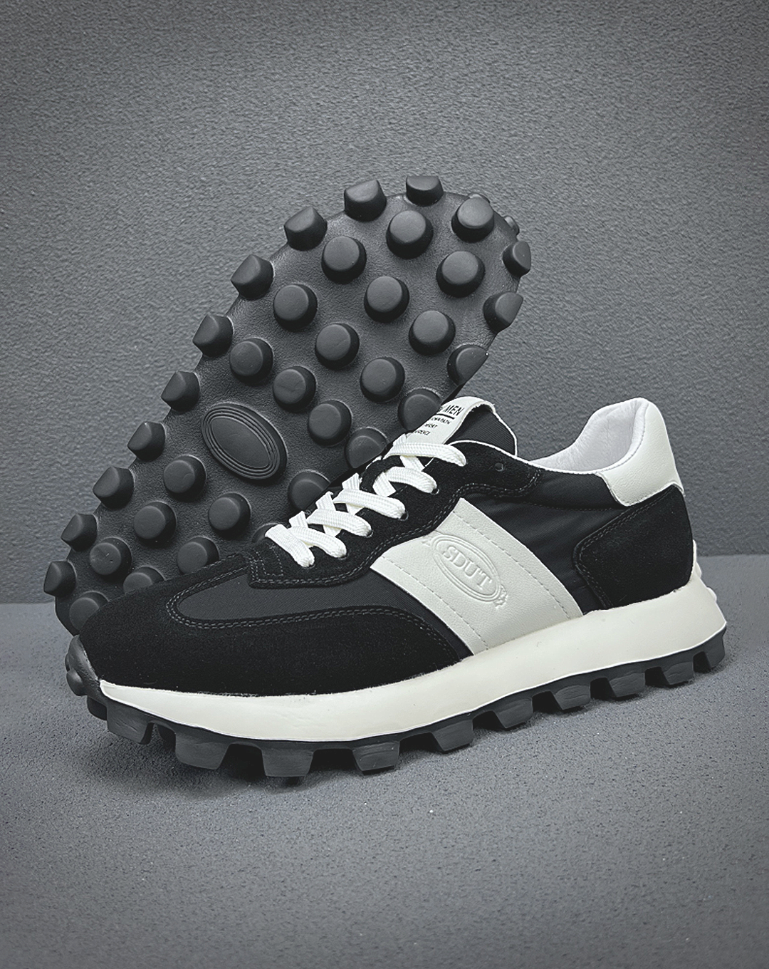 ♂♀本革/Leather Bumpy Sole Sneakers