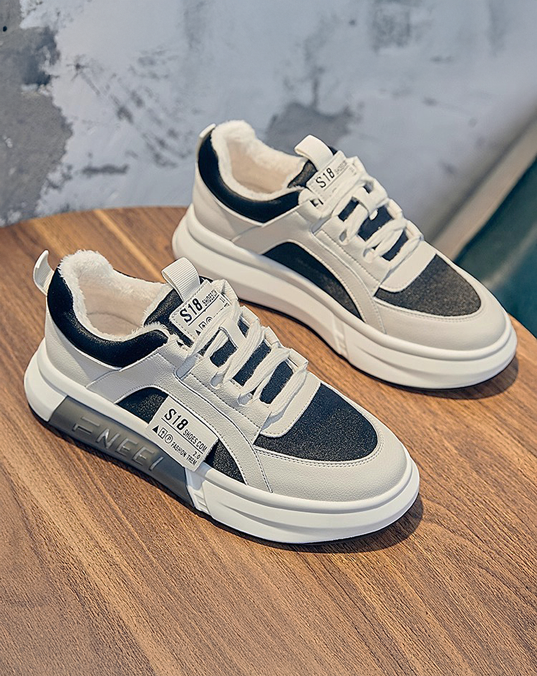 ♀本革/Double Tone Street Sneaker