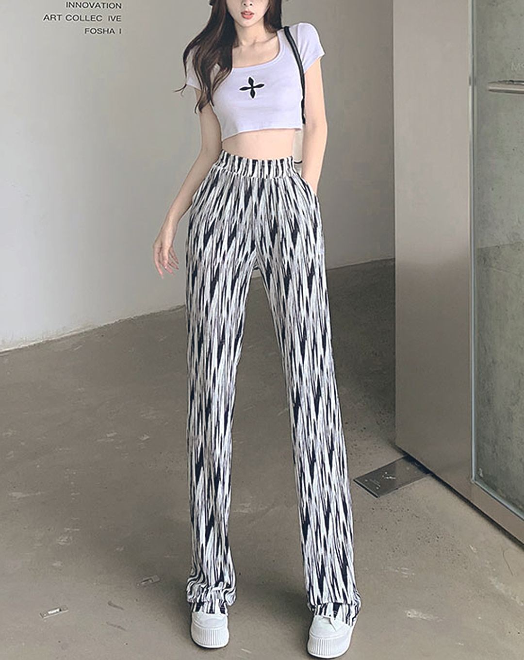 ♀Monochrome Straight Pants