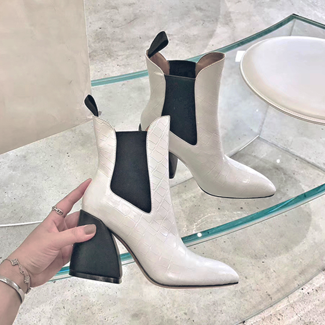 ♀Emboss Side Gore Boots