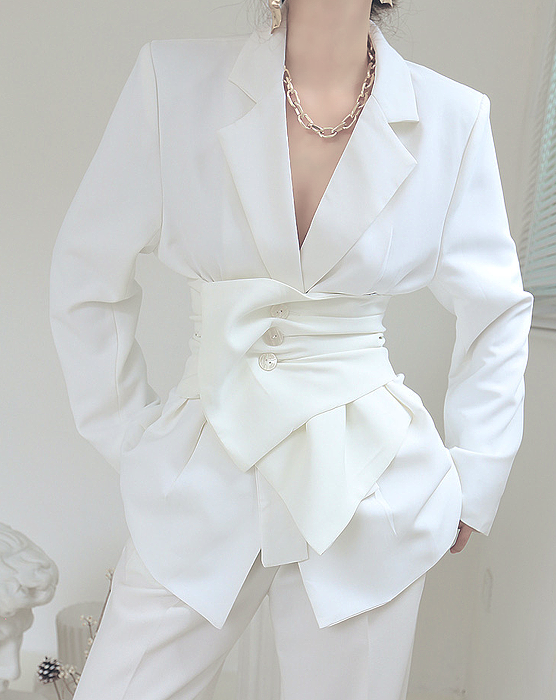♀Sash Belt White Jacket
