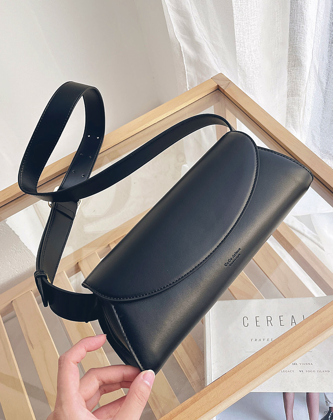 本革/Curve Flap Handbag