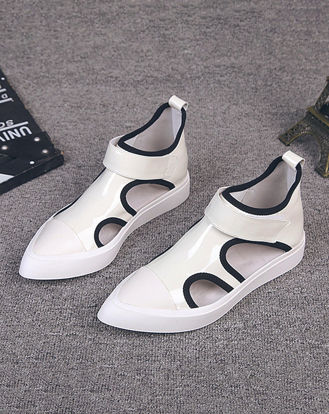 ♀ 本革/Pointed Toe Leather Sandals