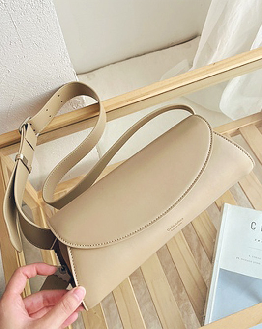 本革/Curve Flap Handbag
