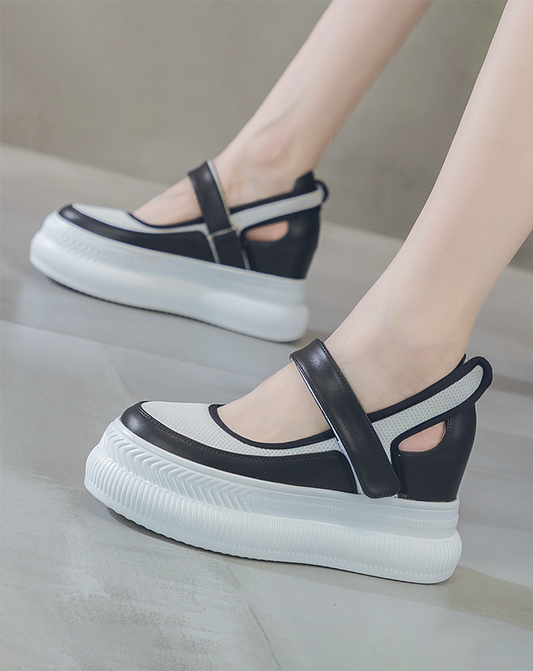 ♀ Platform Sporty Sandals