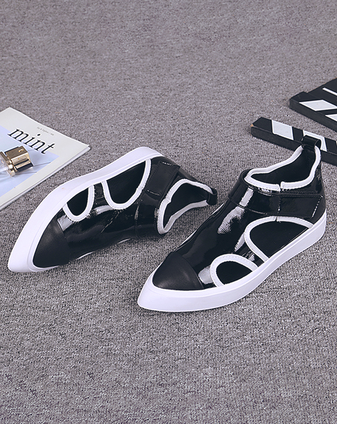 ♀ 本革/Pointed Toe Leather Sandals