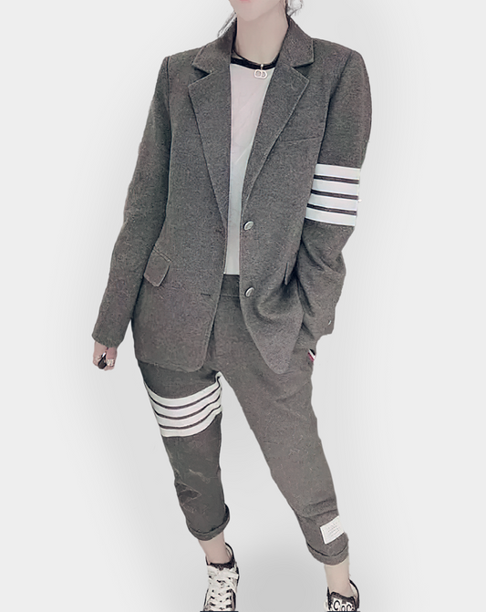 ♀Side Striped Suit