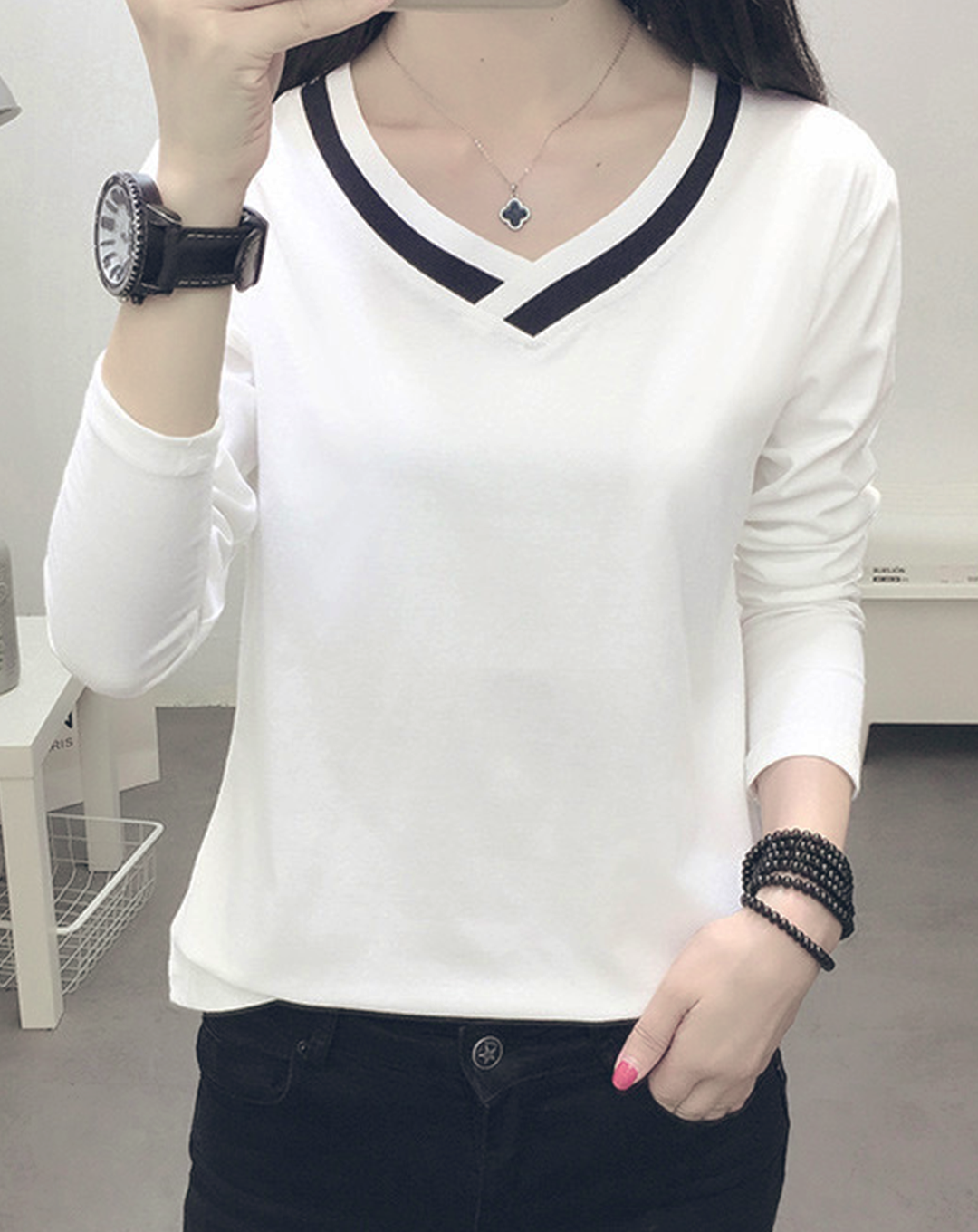 ♀Ribline V-neck Shirt