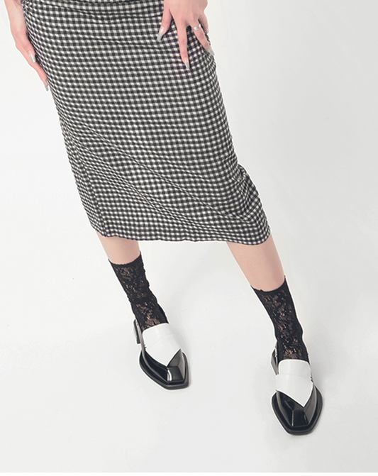 ♀Crease Design Square Toe Loafer