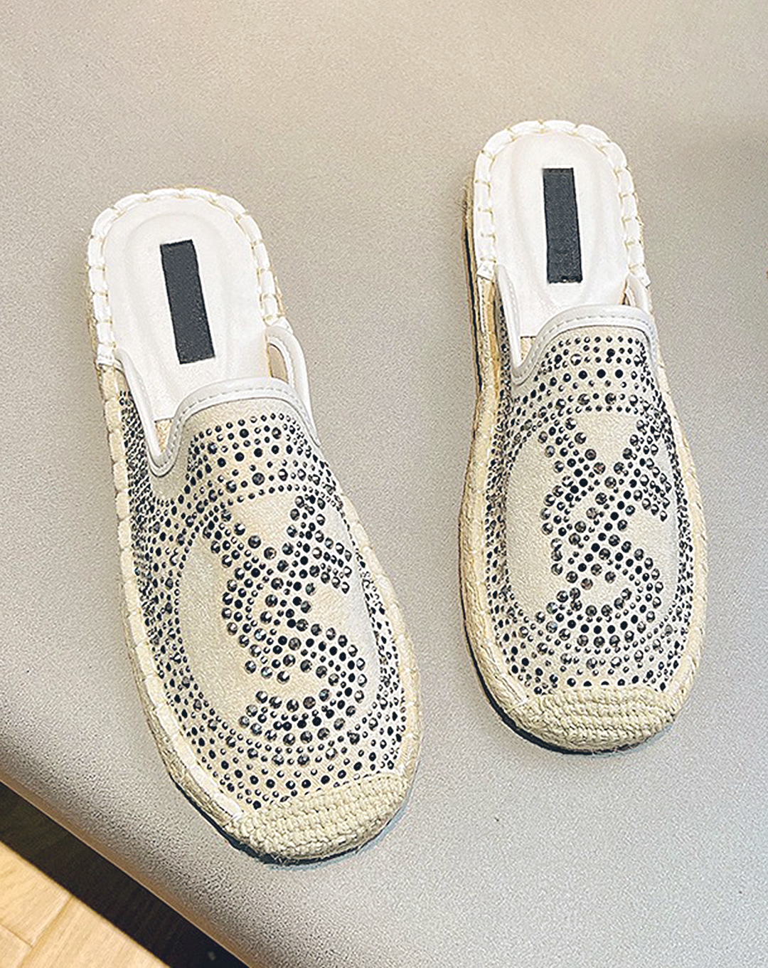 ♀Studs Decoration Flat Shoes