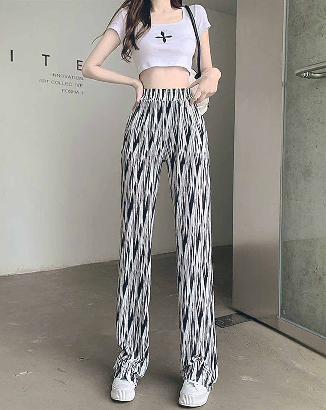 ♀Monochrome Straight Pants