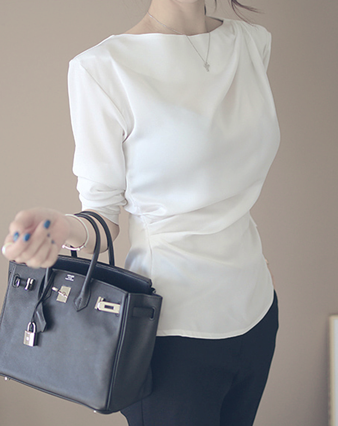 ♀Gathered Waist Boat Neck Shirt