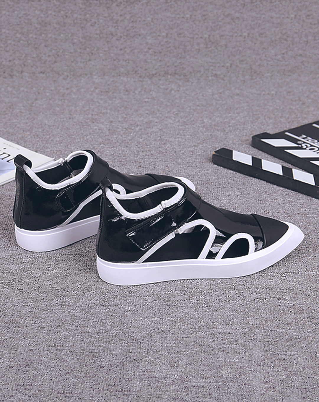 ♀ 本革/Pointed Toe Leather Sandals
