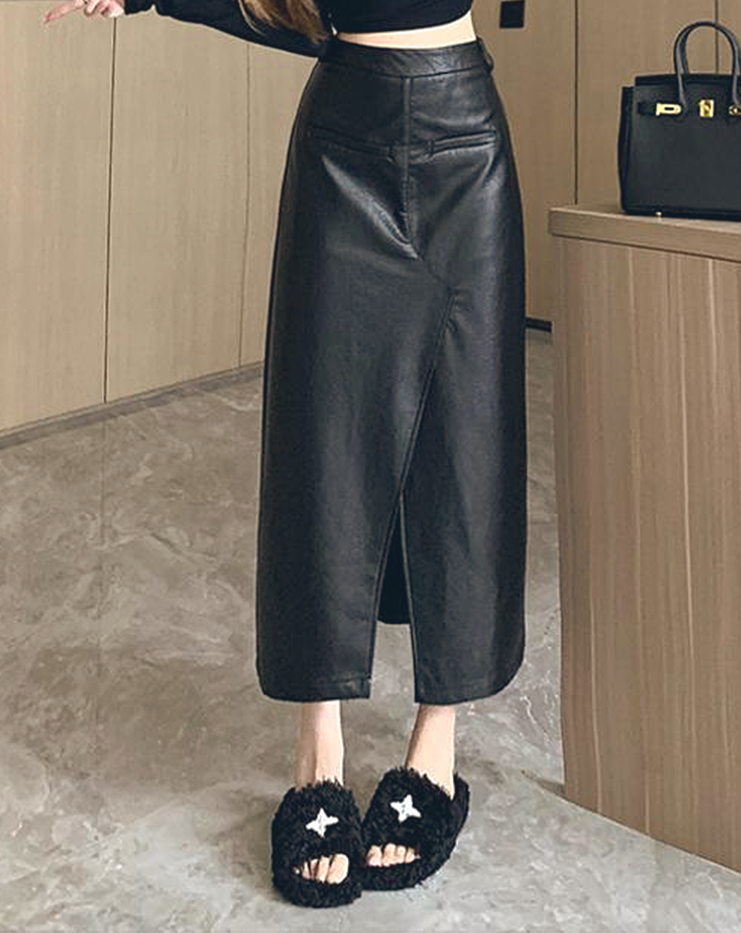 ♀Front Slit Leather Long Skirt
