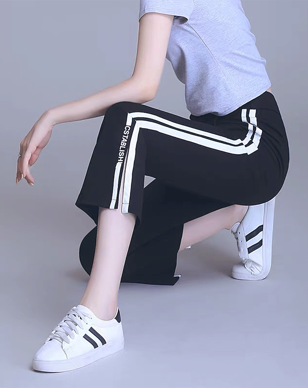 ♀Line Design Cropped Pants