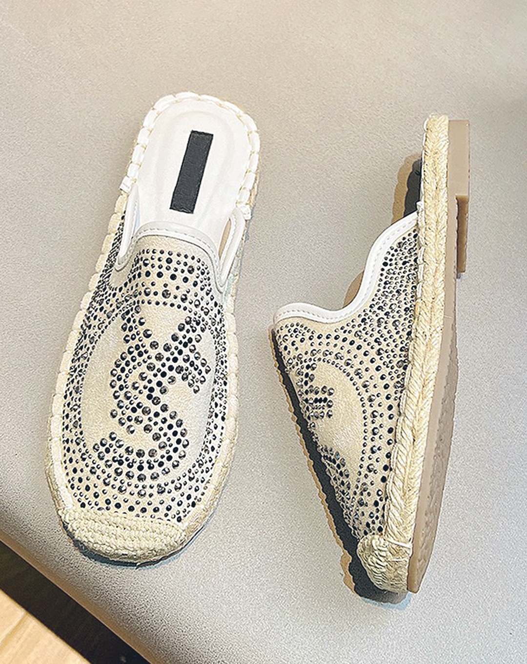 ♀Studs Decoration Flat Shoes