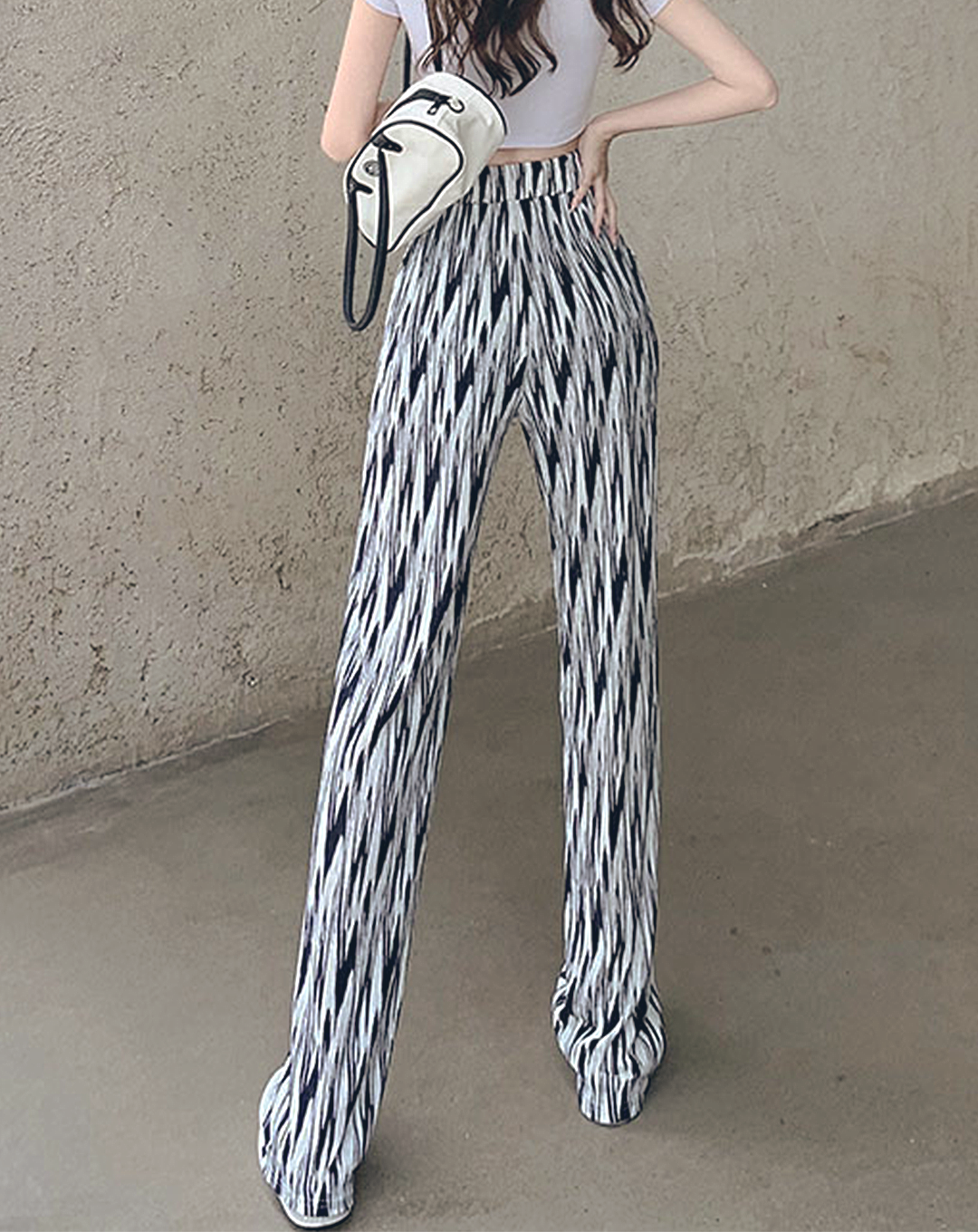♀Monochrome Straight Pants