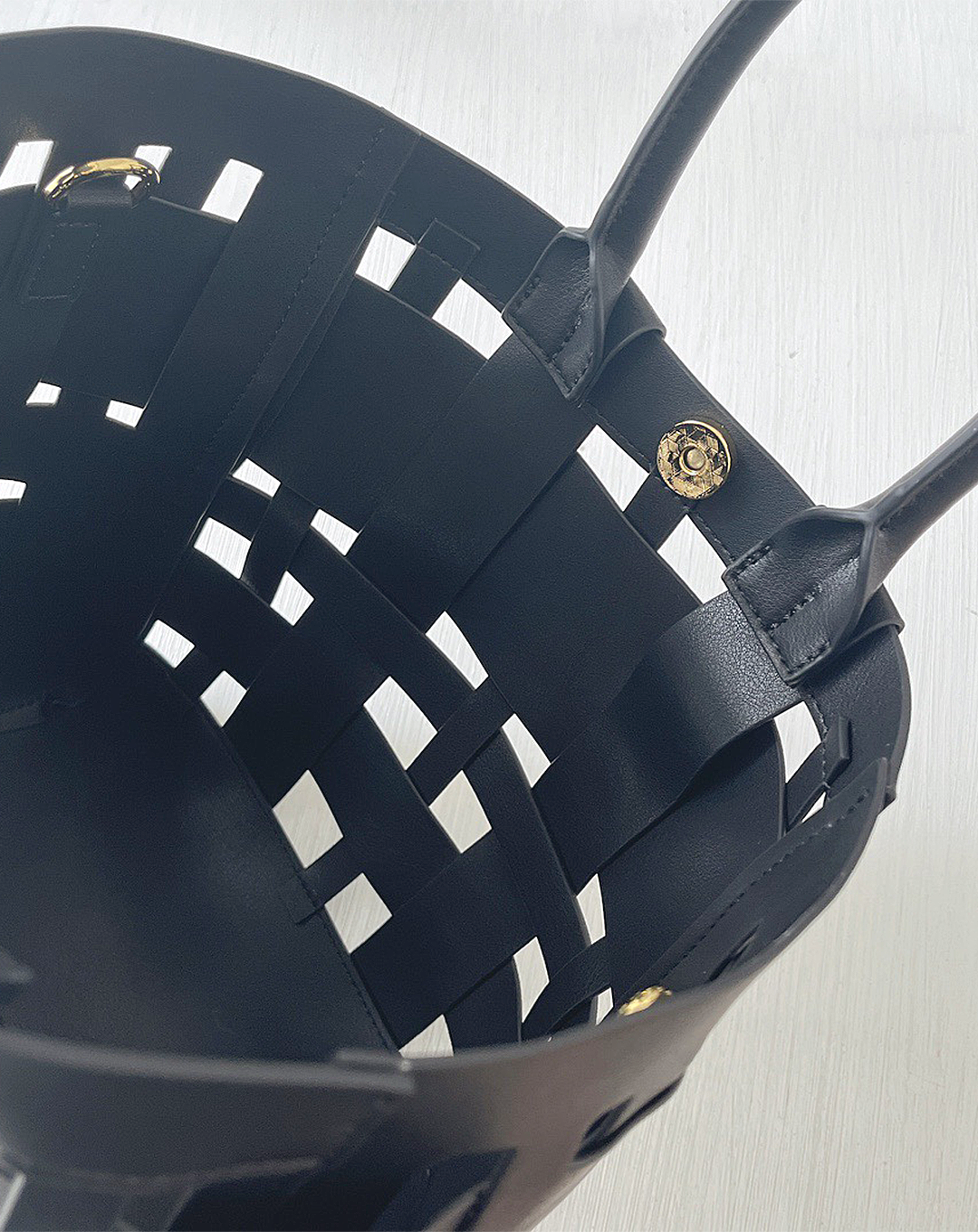 本革/Leather wide Mesh Tote Bag