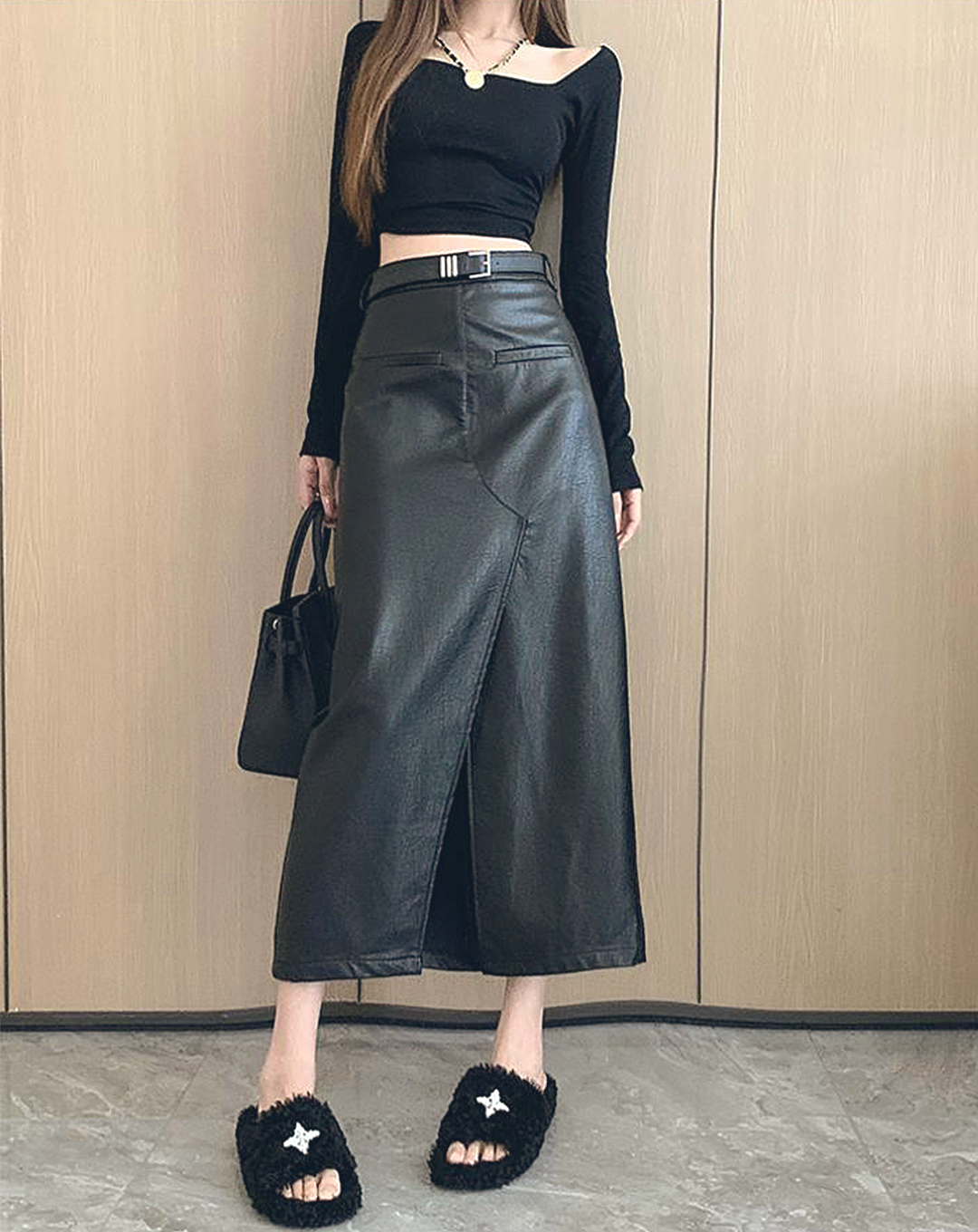 ♀Front Slit Leather Long Skirt