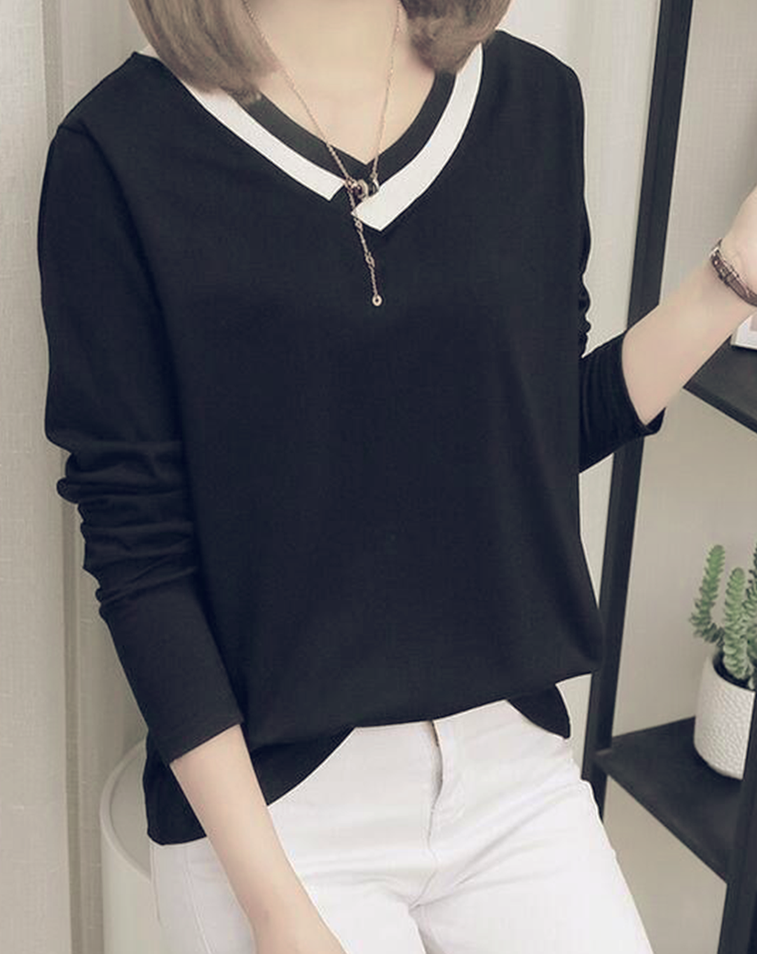 ♀Ribline V-neck Shirt
