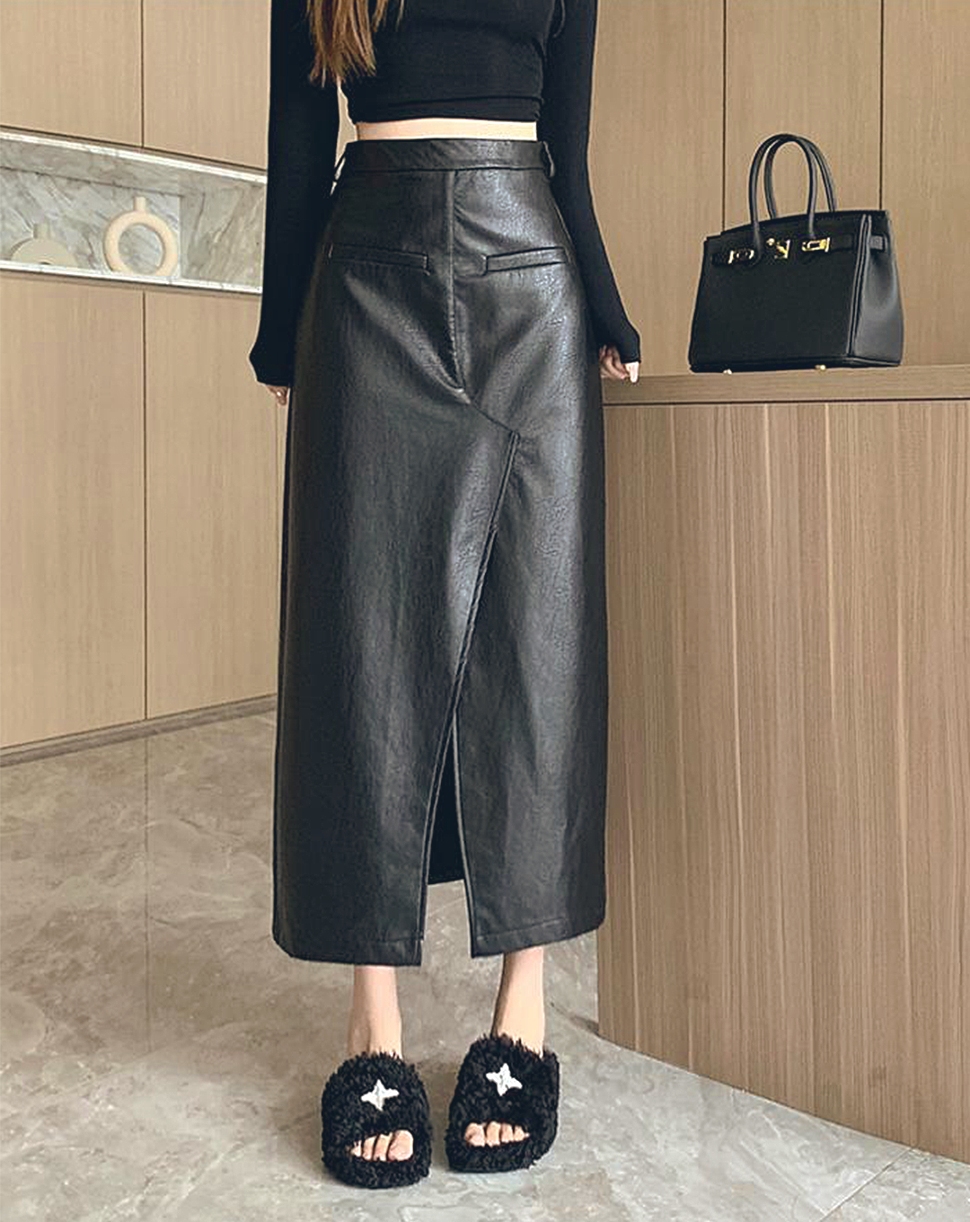 ♀Front Slit Leather Long Skirt