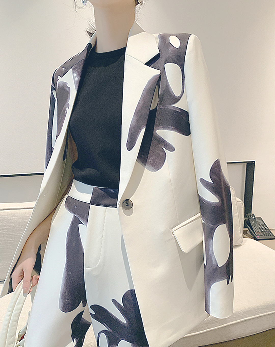 ♀Drawing Print Suit