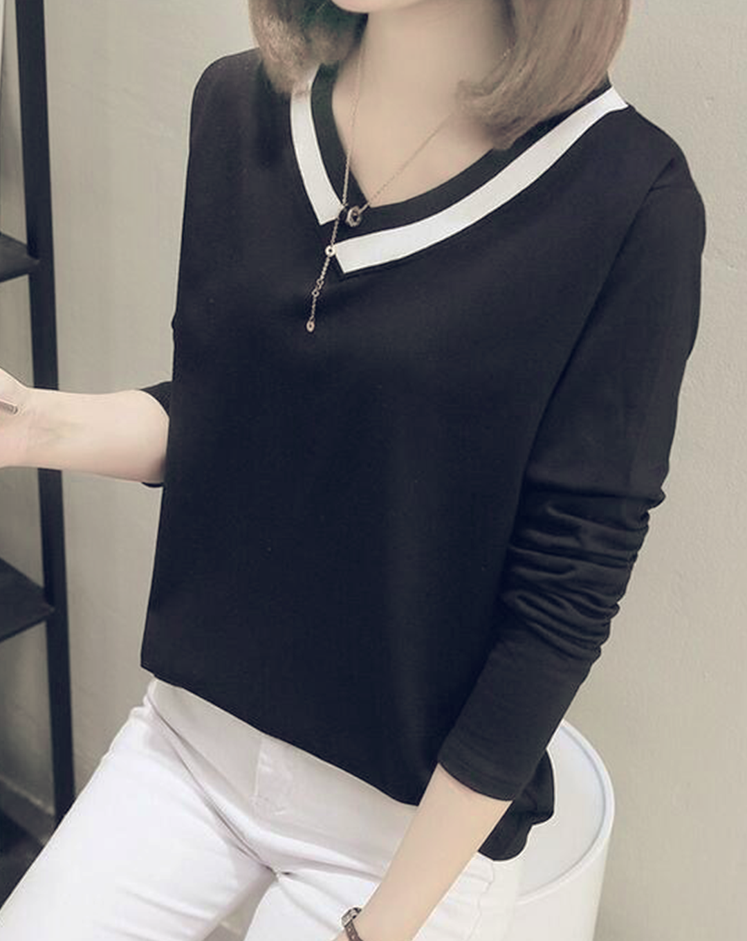 ♀Ribline V-neck Shirt