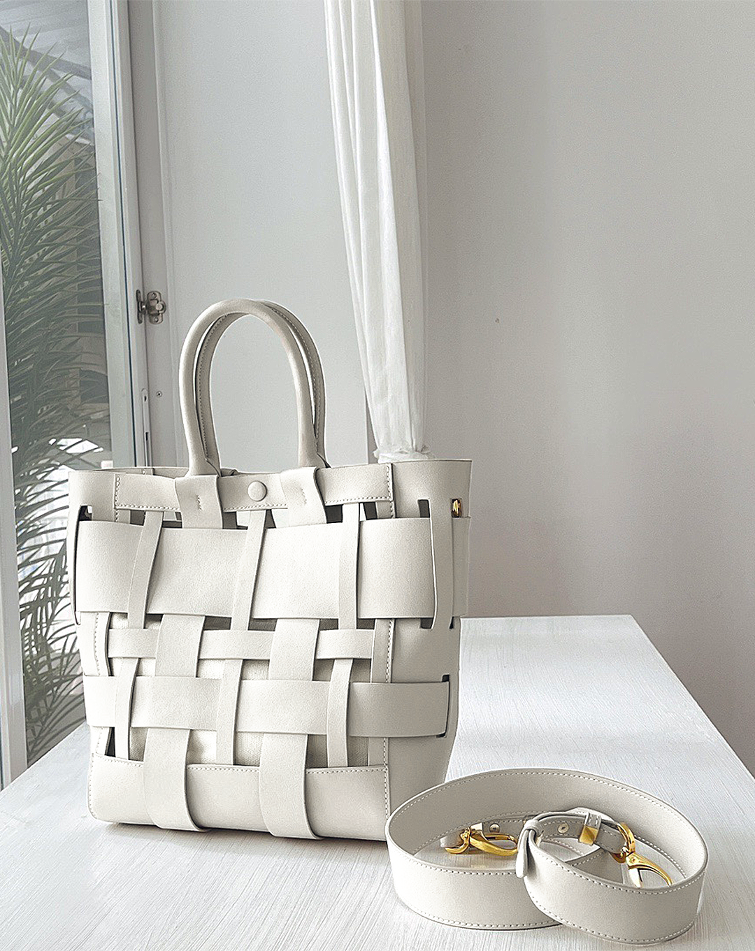 本革/Leather wide Mesh Tote Bag