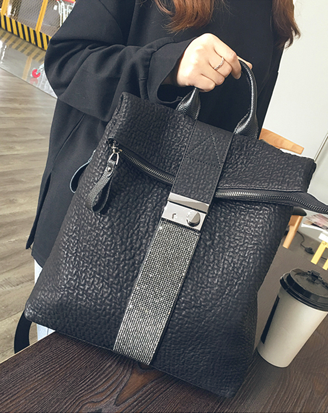 本革/Square Type Belt Backpack