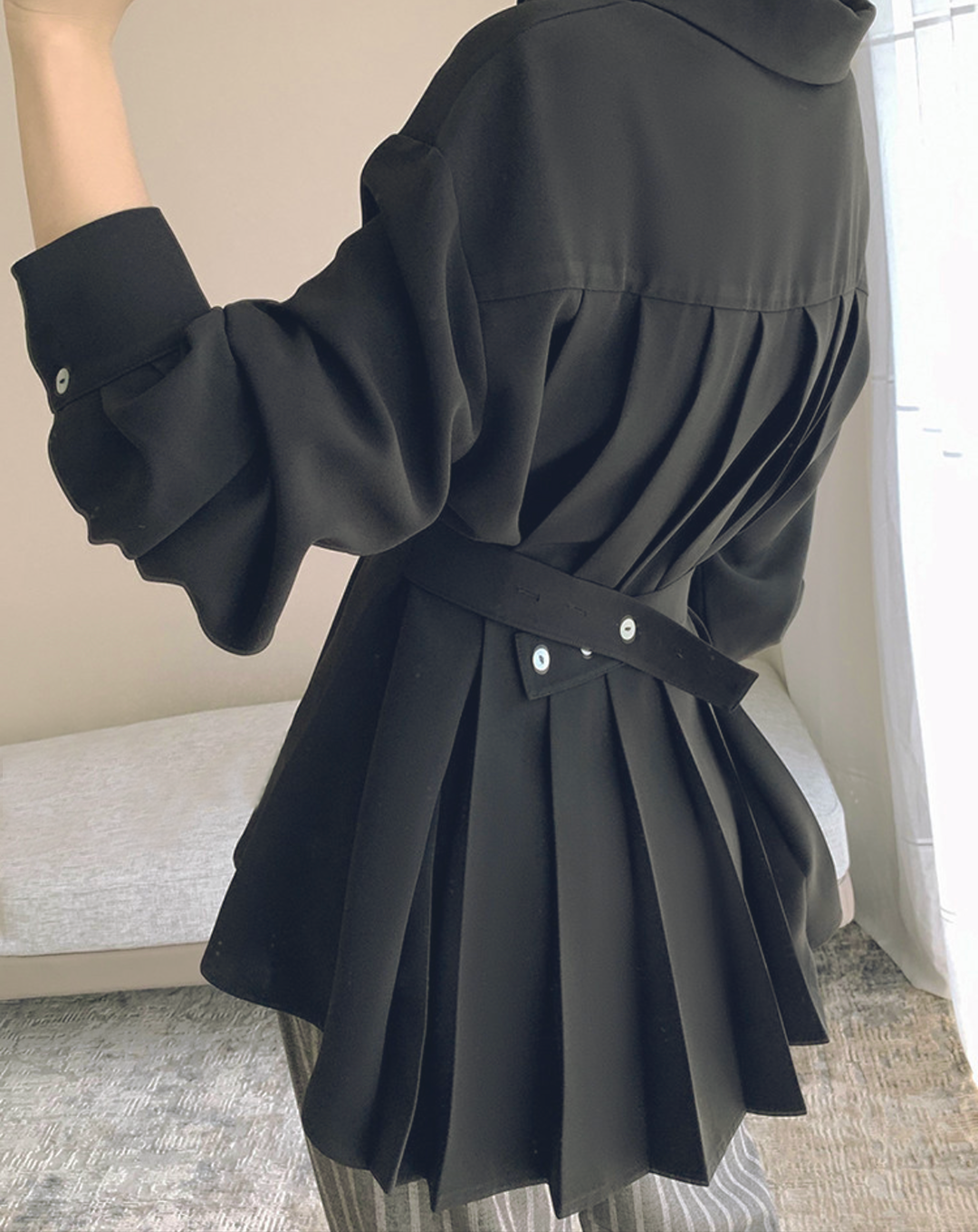 ♀Back Pleated Chiffon Shirt