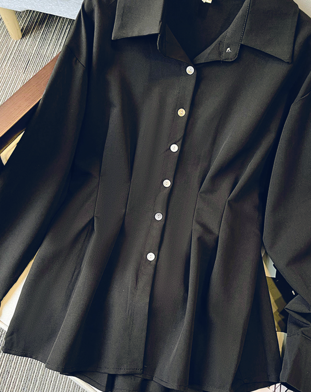 ♀Back Pleated Chiffon Shirt