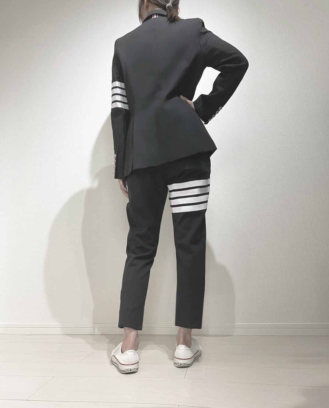 ♀Side Striped Suit