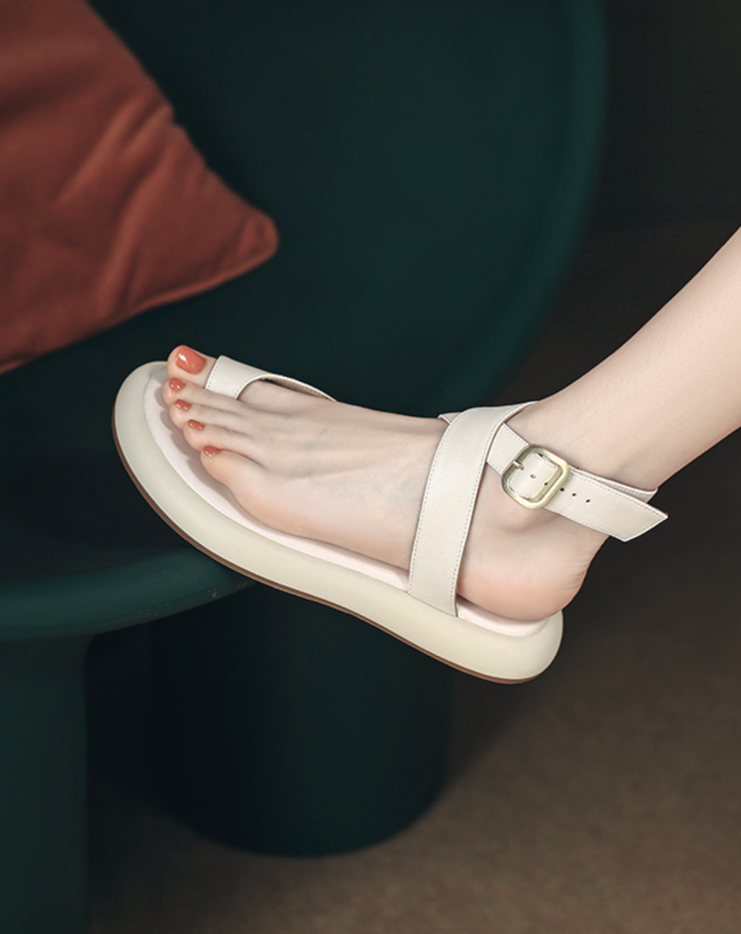 ♀本革/Cross Strap Sandals