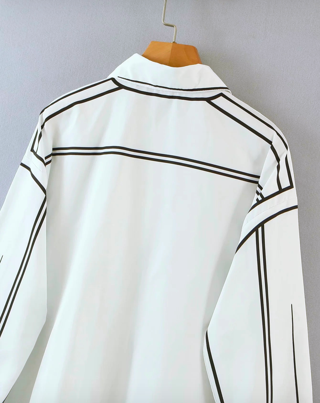 ♀Line Drawing Shirt
